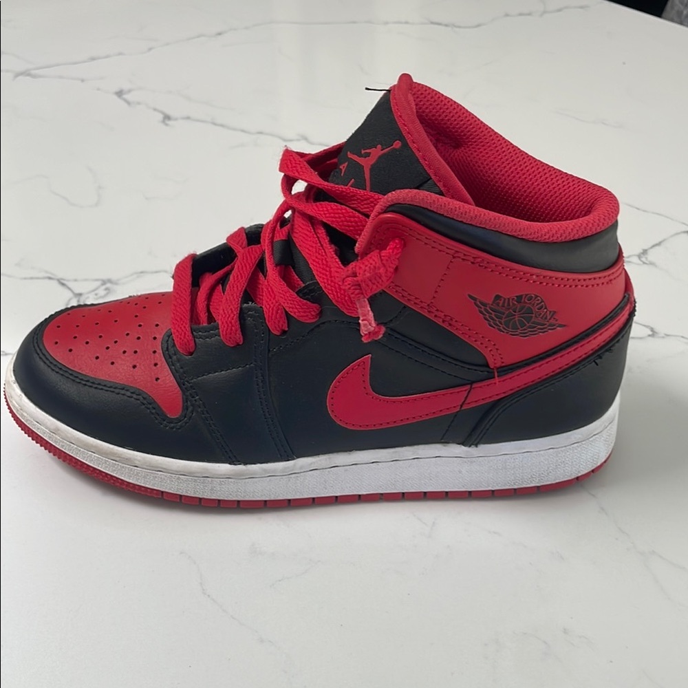 Nike Black and Red High-Top Sneakers
